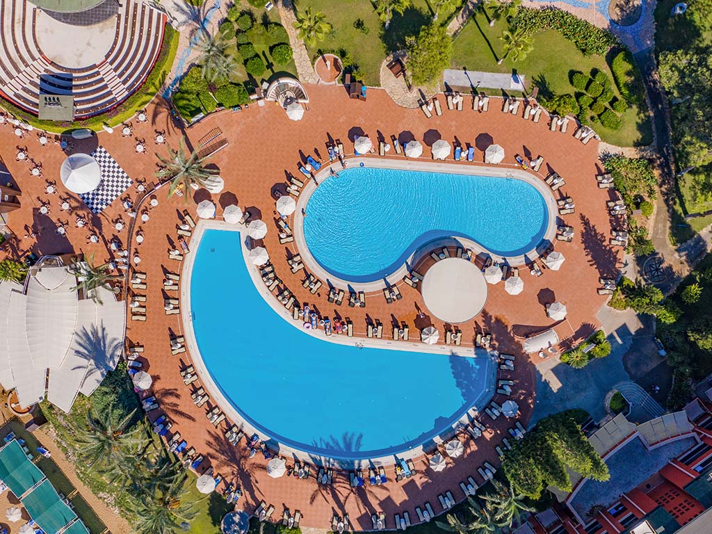 Poolområdet vid Pegasos Club