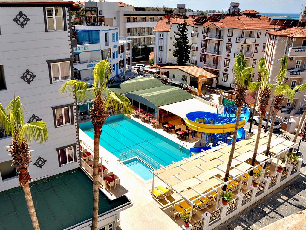 Poolområdet och omgivningarna